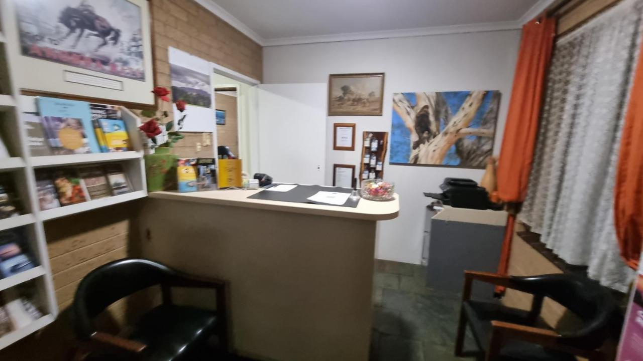 Lone Pine Motel Corowa Buitenkant foto