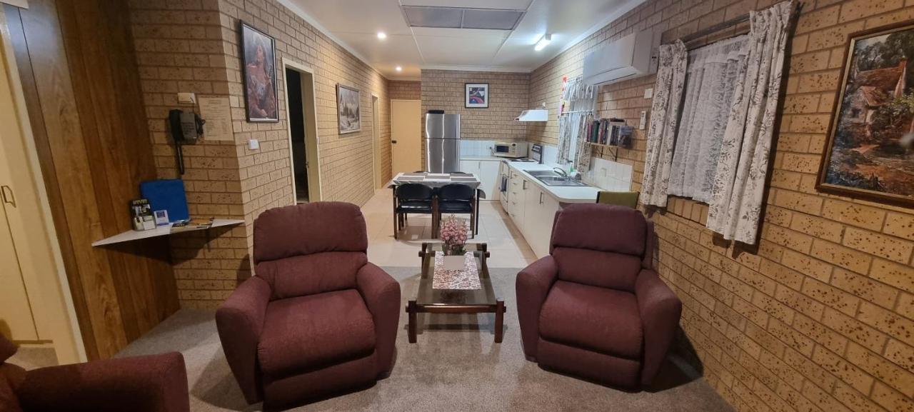 Lone Pine Motel Corowa Buitenkant foto