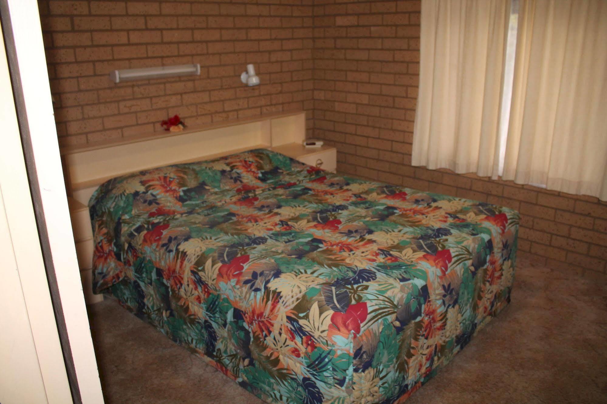Lone Pine Motel Corowa Buitenkant foto