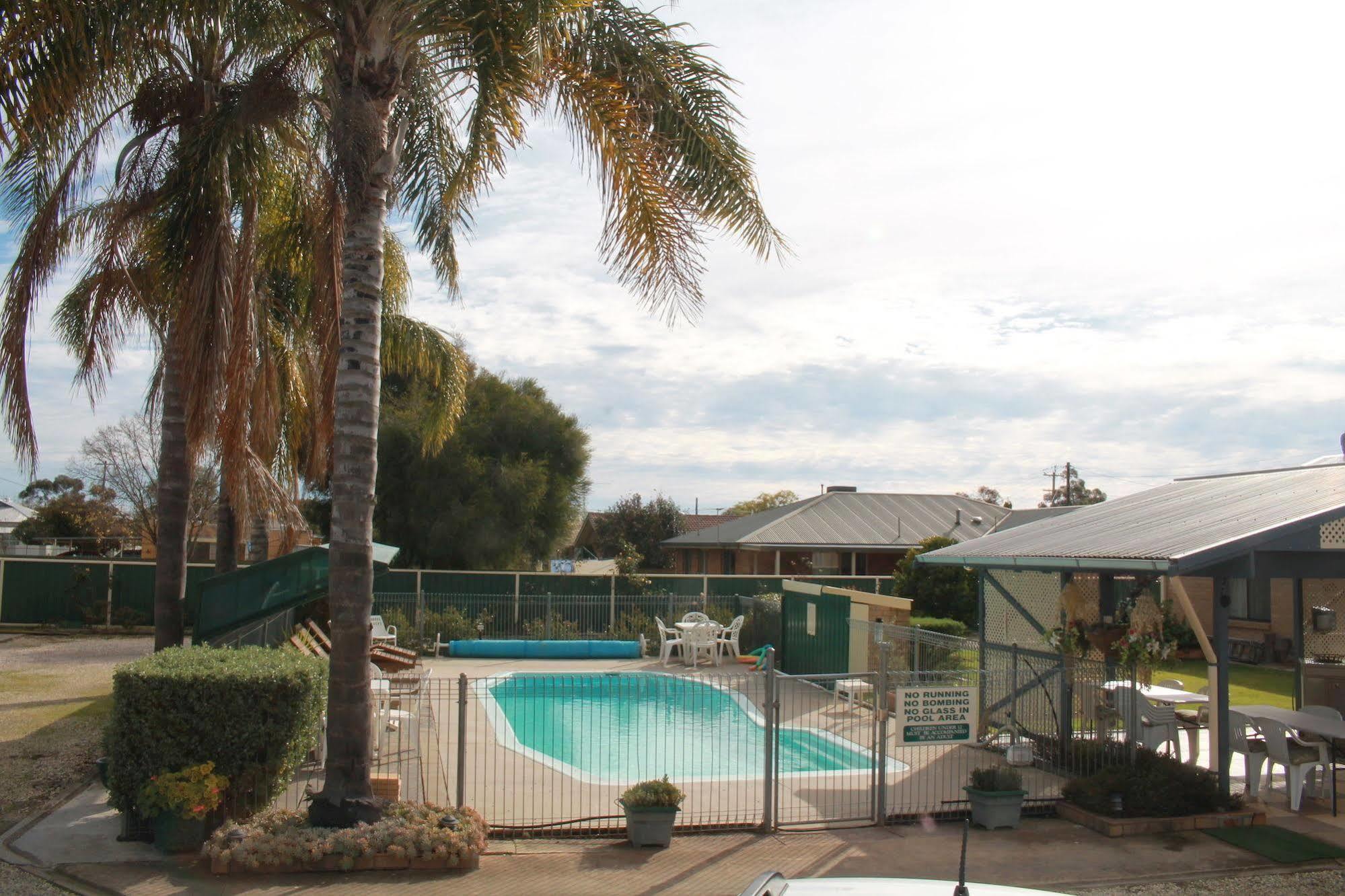 Lone Pine Motel Corowa Buitenkant foto